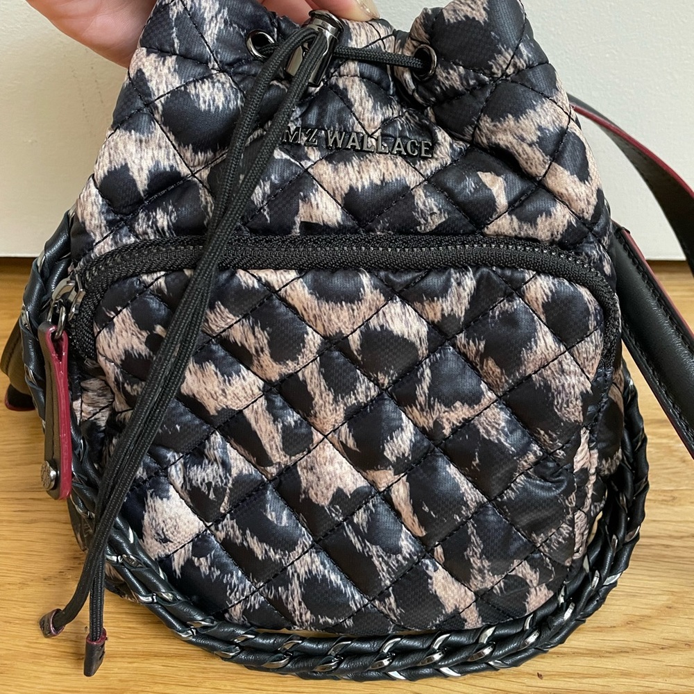 MZ WALLACE “Crosby” bucket bag (Nylon)